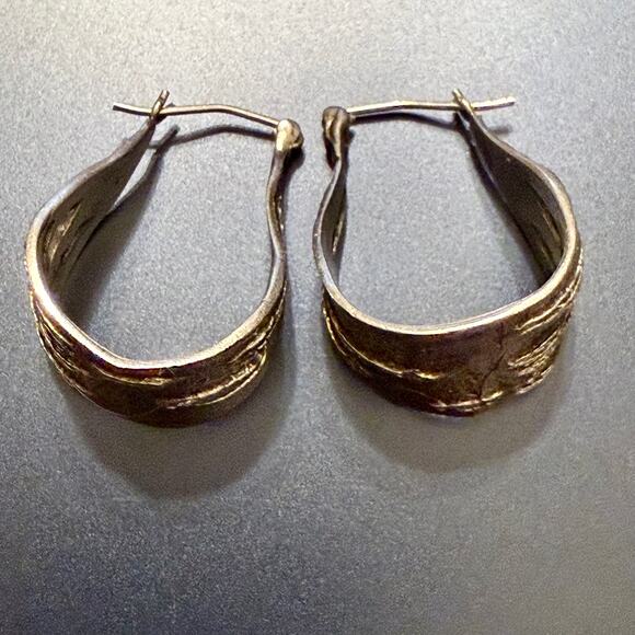 Signed Artisan Brutalist Silver Hoop Earrings - Picture 7 of 7
